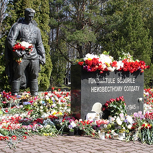 Памятник советскому воину-освободителю на новом месте