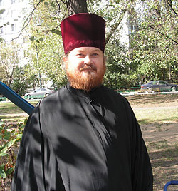 Войсковой священник Вадим Толмачев