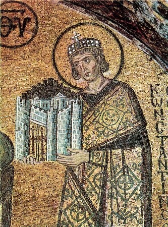 Император Константин Великий. Фрагмент мозаики. Собор Святой Софии в Константинополе. Конец X века.
