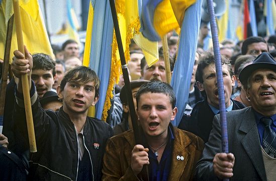 Участники митинга у здания Верховного Совета Украины против нового Союзного договора. Киев, 1 октября 1990 года. Фото Игоря Костина / РИА Новости