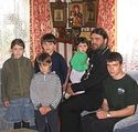 Многодетным семьям московских священников помогут с жильем