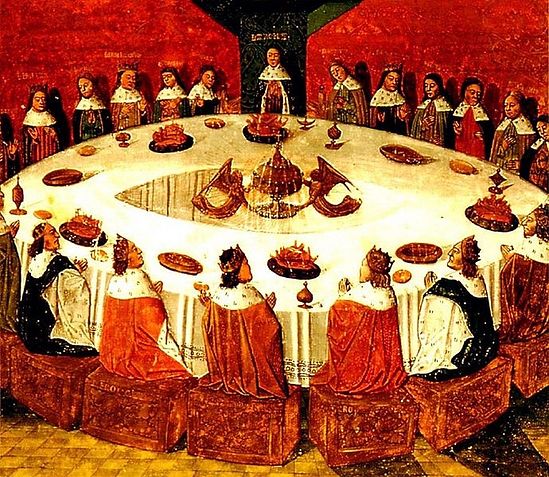 Король Артур председательствует за круглым столом во главе своих рыцарей.