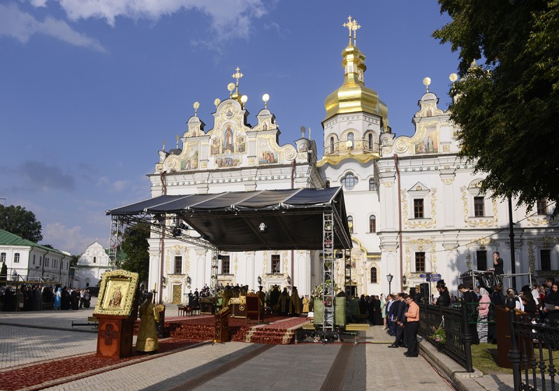 Соборная площадь Киево-Печерской лавры. Фото: Пресс-служба Патриарха Московского и всея Руси