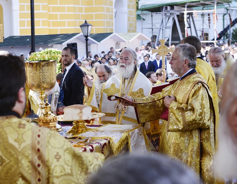 Блаженнейший Папа и Патриарх Александрийский и всея Африки Феодор II у Престола. Фото: Пресс-служба Патриарха Московского и всея Руси