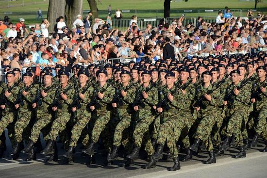 Белград. Генеральная репетиция военного парада