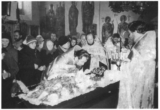 Отпевание монахини Алипии во Флоровском монастыре, 2 ноября 1988г.