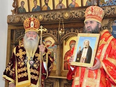 Orthodox Bulgarians Venerate Piece of St. Seraphim of Sarov's Relics Given to Bulgarian Church as a Gift
