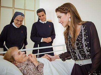 Королева Иордании посетила основанный ею христианский лазарет