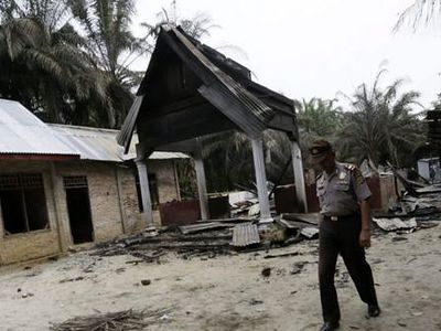 Christian Community in Indonesia Asking For Prayers After Muslim Extremists Torch Churches, Leaving One Dead