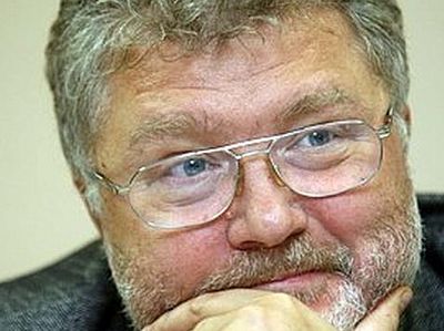 Если читать в шестом классе «Темные аллеи», а сверху еще «прихлопнуть «Лолитой», то у ребенка будут непоправимые сдвиги сознания