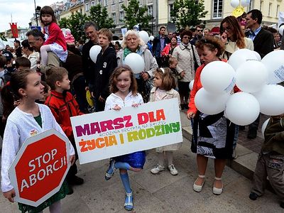 Polish Catholic Church calls for total abortion ban