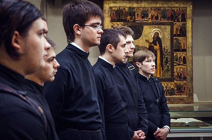 Студенты Казанской духовной семинарии
