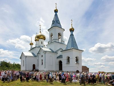 Cross procession in honor of St. John of Shanghai in Svyatogorsk, Ukraine