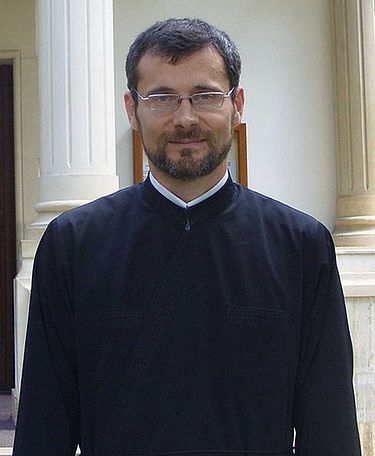 Священник Евгений Роготи
