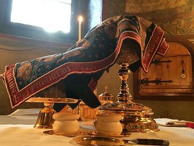 Божественная литургия в Сретенском монастыре в день празднования Казанской иконы Божией Матери
