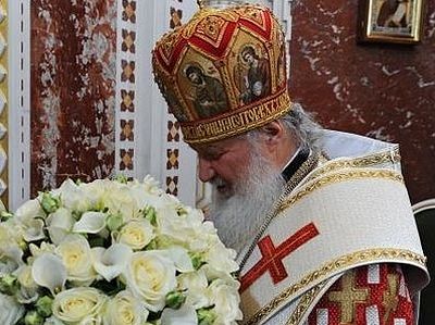 Patriarch Kirill asks priests not to give flowers for jubilee, but to help hospital