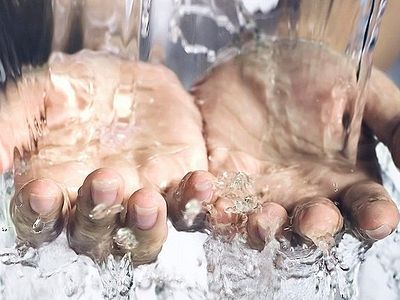 Умыть руки: зачем мне молитвенные правила?