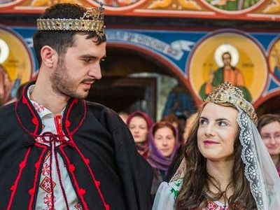 Romanian Orthodox Church continues to emphasize traditional family values as marriage rises, divorce falls