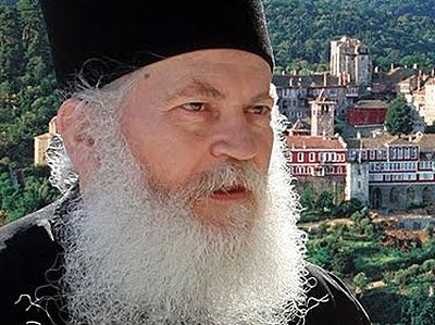 Abbot Ephraim of Vatopedi and other defendants acquitted in land exchange case