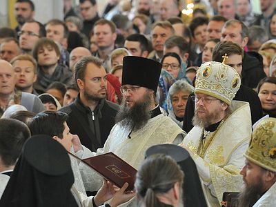 Божественная литургия и благодарственный молебен в новом храме Сретенского монастыря