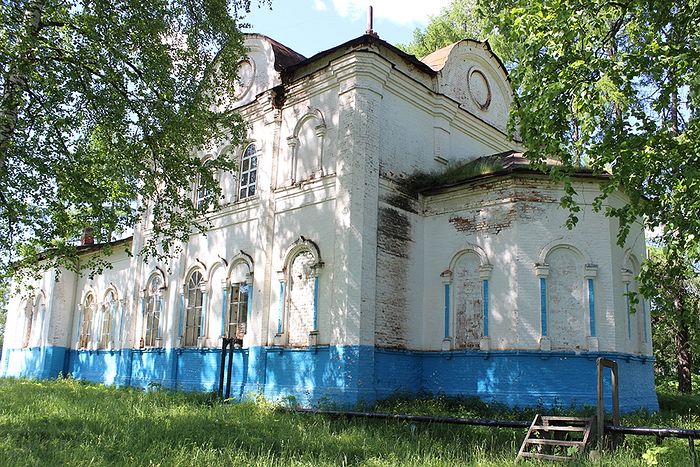 Сретенский храм села Руч