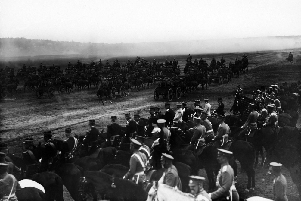 Военный парад в честь президента Франции Пуанкаре, 1914 г.
