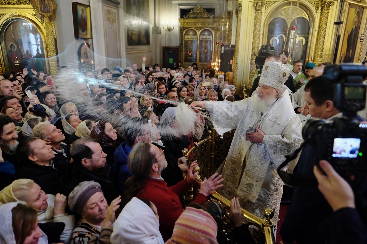 В праздник Крещения Господня Предстоятель Русской Церкви совершил Литургию и чин великого освящения воды в Богоявленском соборе