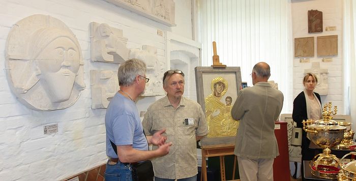 Открылась уникальная выставка-мастерская современного церковного искусства