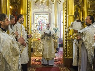 Божественная литургия в день преставления архимандрита Иоанна (Крестьянкина)