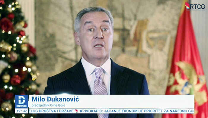 Мило Джуканович опять обвинил Сербскую Церковь в гибридной войне