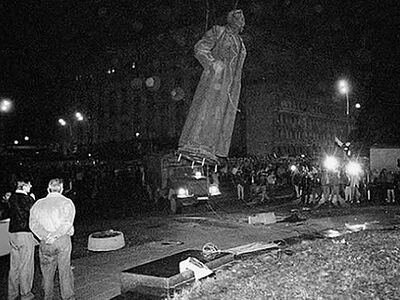 Нельзя предавать память невинно убиенных,<br>или Мысли о памятнике Дзержинскому