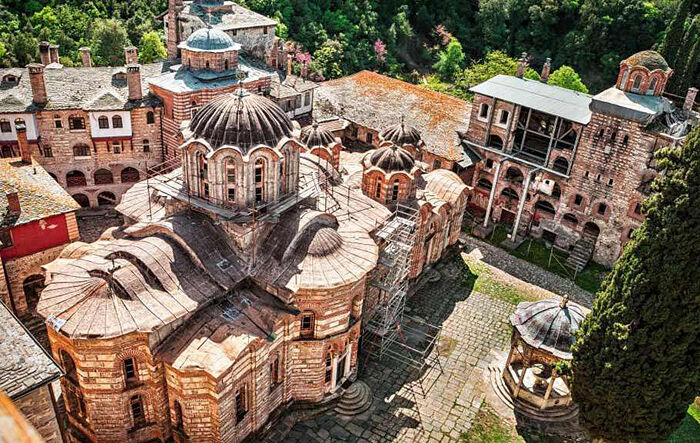Правительство Сербии одобрило закон о защите наследия монастыря Хиландар