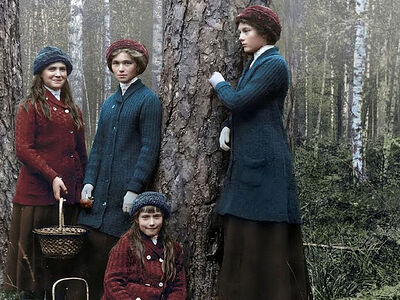 Фото дочерей Николая II "ожили" в цвете: будни царской семьи