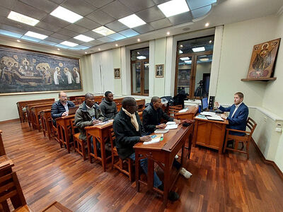 Слушатели из четырех стран Африки начали обучение на курсах подготовки священнослужителей в Москве