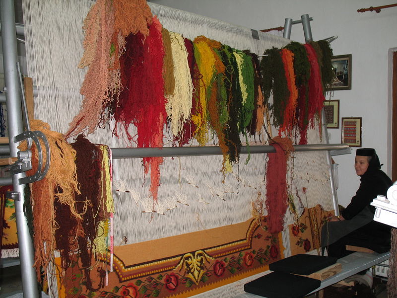 Древние традиции изготовления ковров
