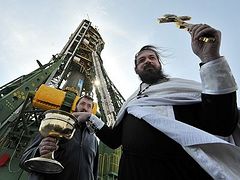 Greek Orthodox hierarch visits Baikonur Cosmodrome