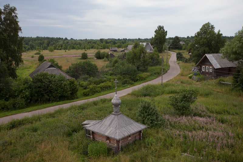 Вид с колокольни на деревню Зараменье