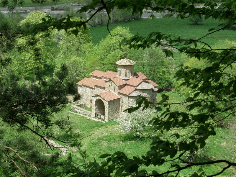 Собор в честь святого великомученика и Победоносца Георгия, Х век