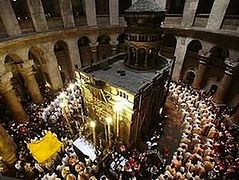 After Hours, Private Masses Are Held by Clergy at Holy Sepulcher in Jerusalem