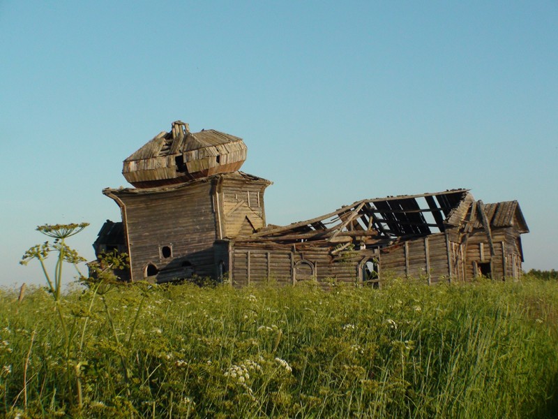 Деревня Унежма. Храм святителя Николая (1826 г.)