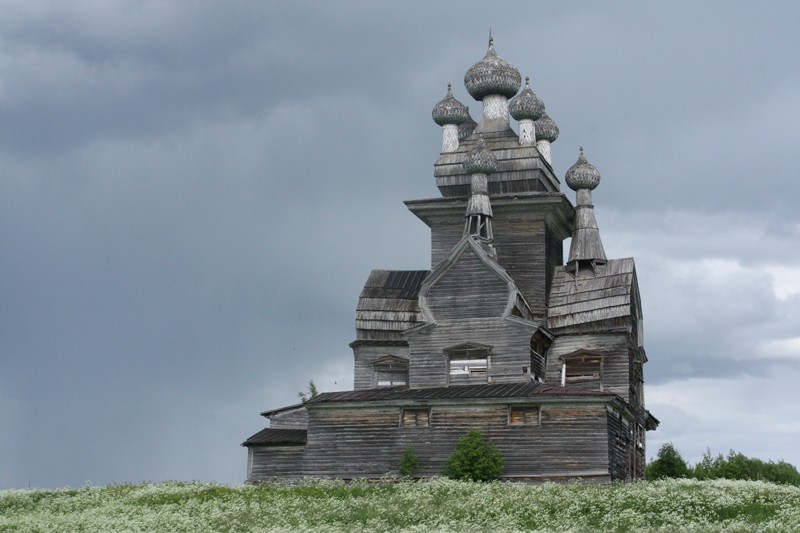 Деревня Подпорожье. Храм Владимирской иконы Божией (1757 г.)