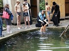 Соборное крещение детей совершили в закрытом туберкулезном санатории в Карасукской епархии
