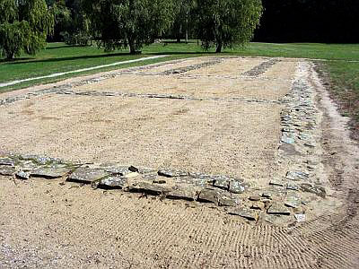 The foundation of a palace in Mikulčice