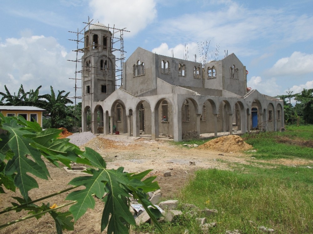 Пуэнт-Нуар, строительство церкви св. Фотинии