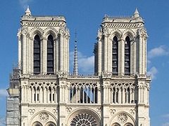 FEMEN activists face prison terms for stunt in Notre Dame de Paris