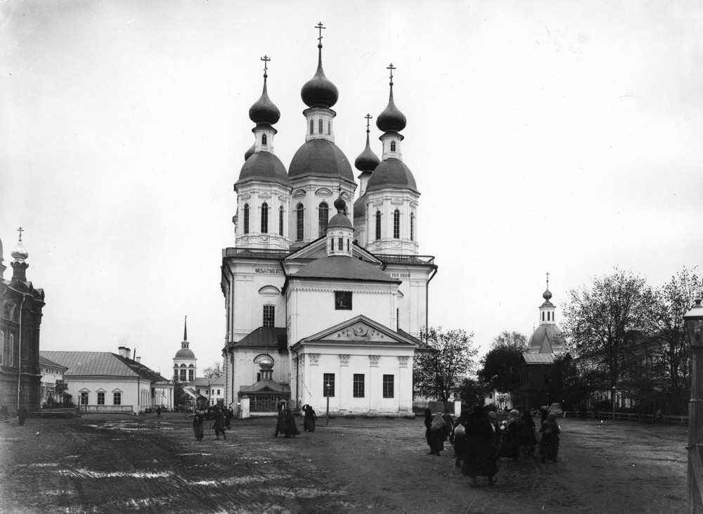 The Dormition Cathedral of Sarov Monastery, with the chapel over St. Seraphim’s grave in the front.