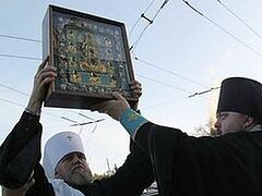  Курская-Коренная икона Божией Матери покинула пределы России