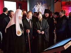 Президент России и Патриарх Кирилл совместно посетили выставку-форум «Православная Русь — к Дню народного единства»