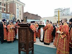 Патриарх Кирилл освятил закладной камень в основание храма Новомучеников и исповедников Российских в Сретенском монастыре