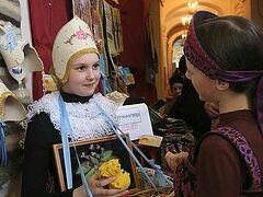 Пасхальная благотворительная выставка проходит в Петербурге